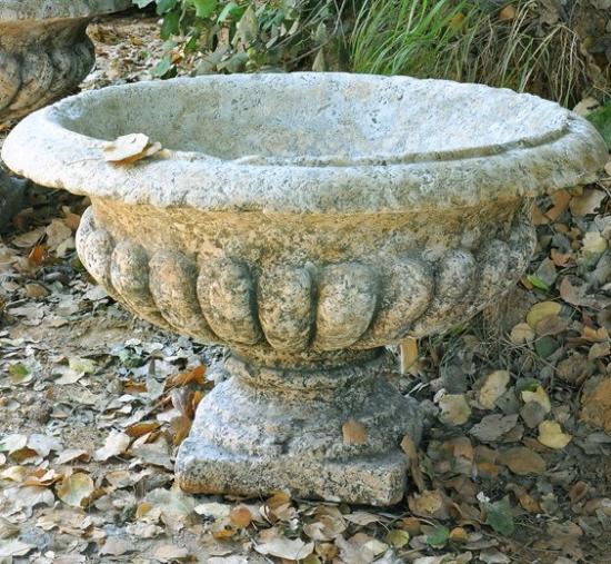 Vase-08Vases-and-Planters-Limestone-Vintage-Stone-Architectural-stone-Decor-Archstone-Canada-Toronto-Ontario